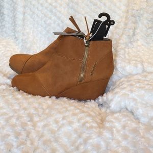Chestnut wedge ankle booties